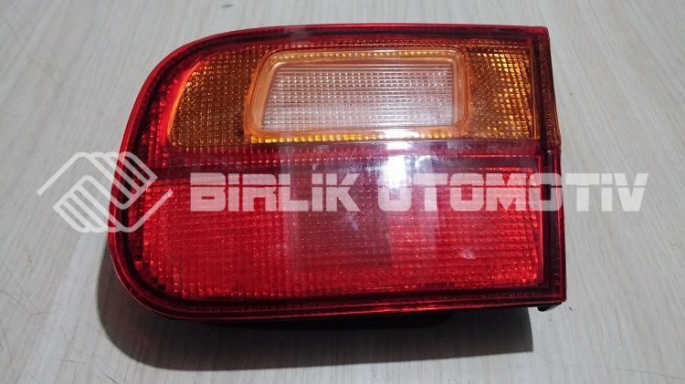 CIVIC-STOP LAMBASI İÇ SAĞ 92-95 CIVIC-STOP LAMBASI İÇ SAĞ 92-95