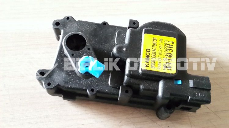 ACCENT-MERKEZİ KİLİT MOTORU ÖN SAĞ 95-00 ACCENT-MERKEZİ KİLİT MOTORU ÖN SAĞ 95-00