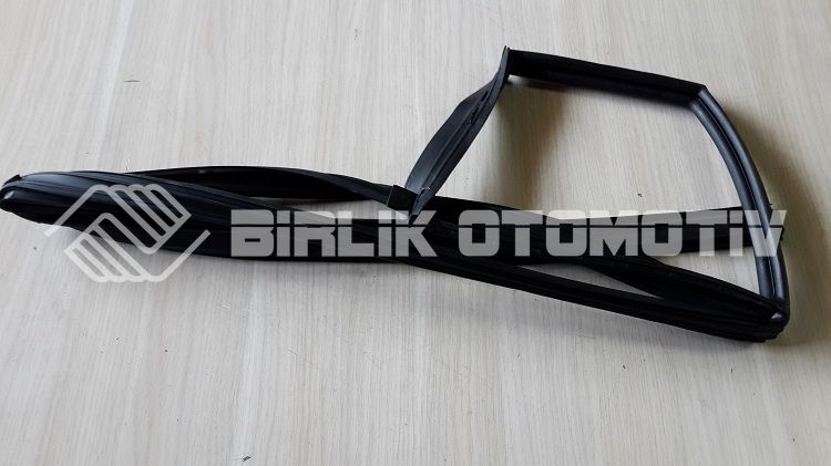 ACCENT-ARKA KAPI CAM İÇ FİTİLİ SAĞ 06-09 ACCENT-ARKA KAPI CAM İÇ FİTİLİ SAĞ 06-09